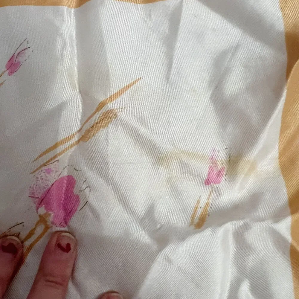 Vintage Vera Neumann Pink Tulip Scarf Gold Trim 21